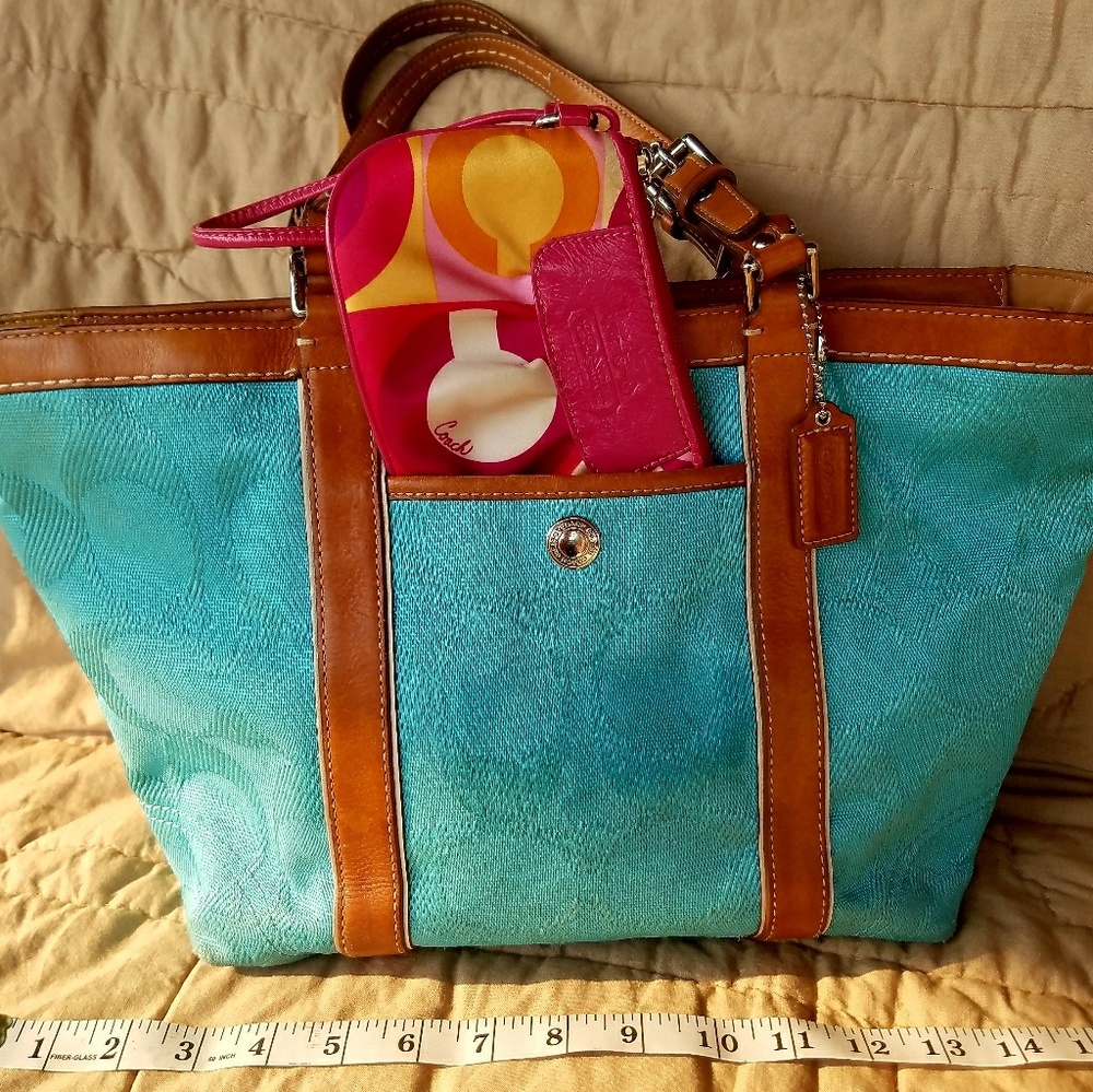 Coach bag with coun purse